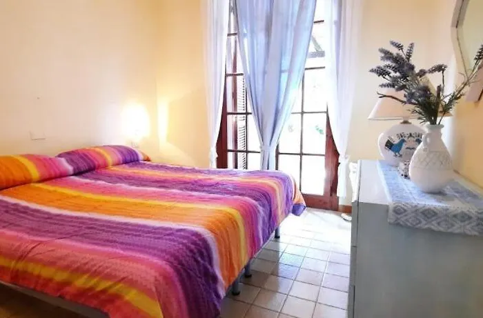 شقة App Emily By La Via Del Mare Viaggi E Vacanze *